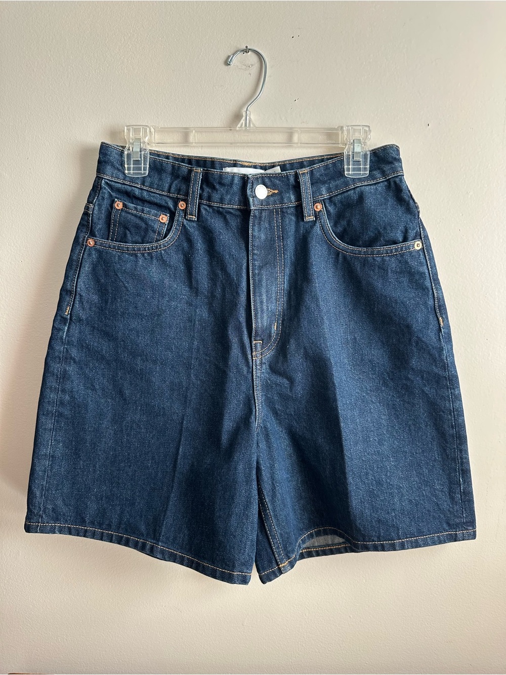 & Other Stories • Wide Leg Denim Shorts in Medium Blue